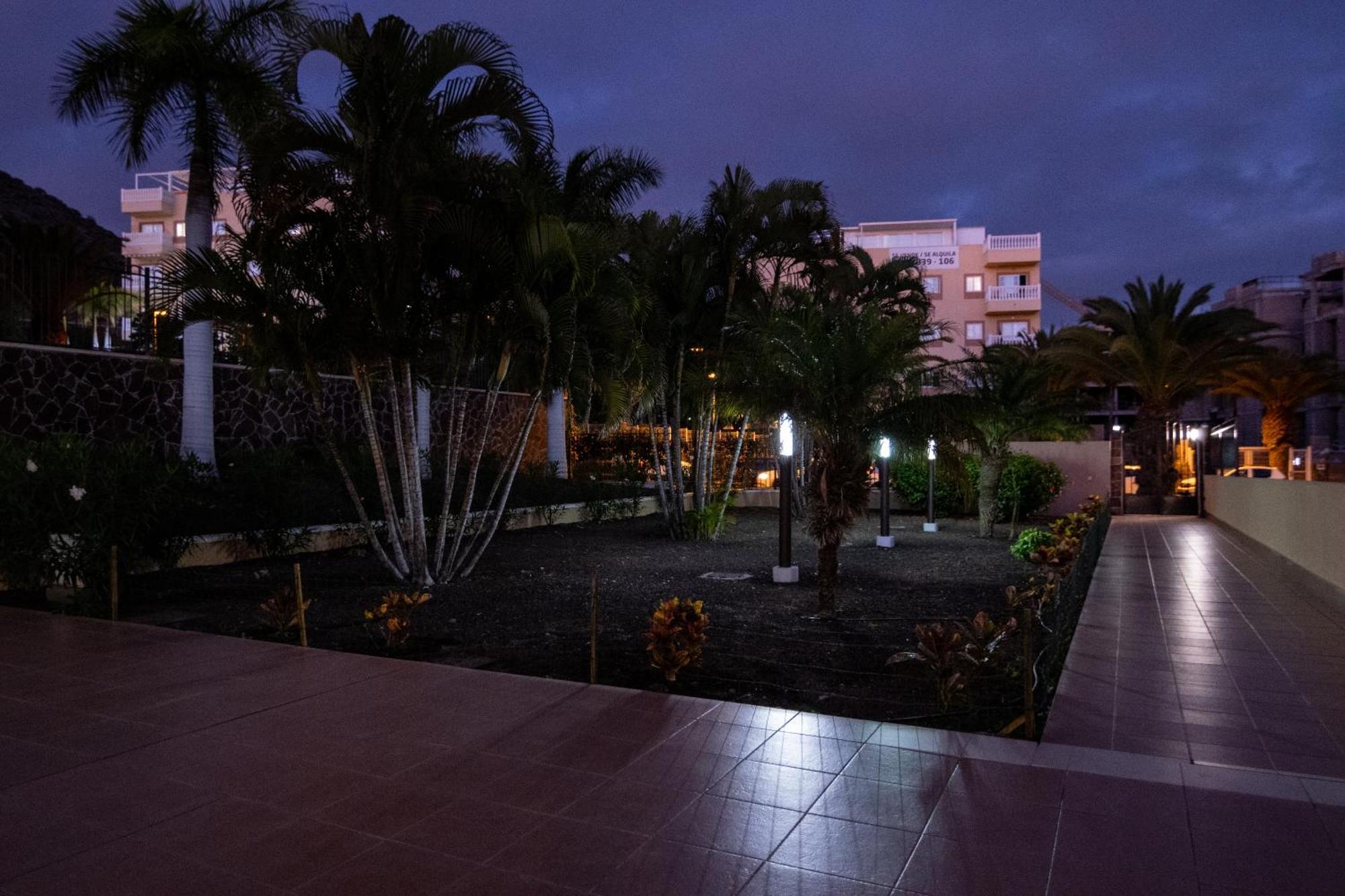 Ninel Tenerife Apartment *